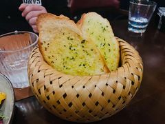 餐前面包Bread-Golden Lily河内巴黎法越料理餐厅(建国西路店)