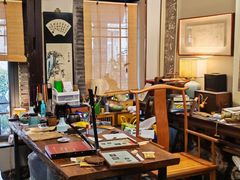 -邊城書店