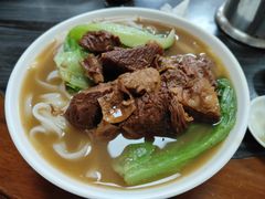 牛腩汤河-珍珍小食店(西华路店)