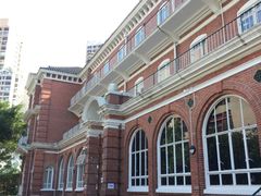 -香港大学