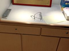 -西南眼镜·蔡司·依视路战略合作店(南街店)