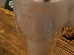 -layback cafe & bar