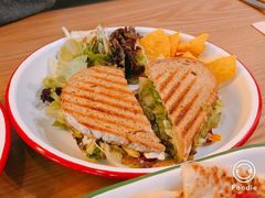 -HELLO 27 意面·沙拉·帕尼尼