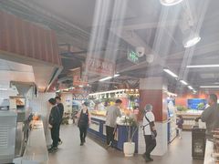 -四囍码头海鲜烧烤自助火锅(外滩南京东路悦荟广场店)
