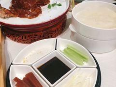 精品烤鸭-悦江(梅奔中心店)