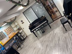 -梅纳·钢琴声乐架子鼓Mena Music(双井店)