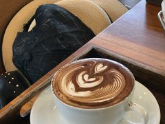 -Chom Cafe and Restaurant