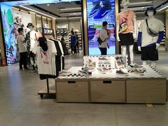 -VANS(三里屯太古里店)