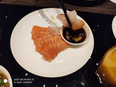 -唐拉雅秀酒店-西锦汇空中BBQ·思创餐厅