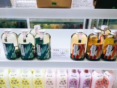 -奈雪的茶(湖滨银泰in77C区PRO店)