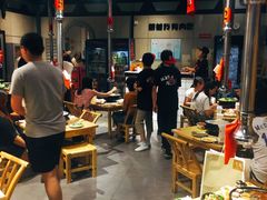 大堂-么肆烤肉·中式自助·烤肉大排档(街道口季佳PAI店)