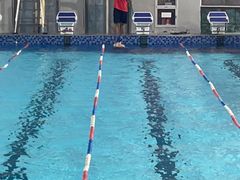 -梦翔龙湖滟澜山游泳俱乐部