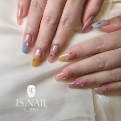 -天生爱美甲