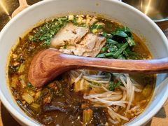 -SHAN山(前滩太古里店)