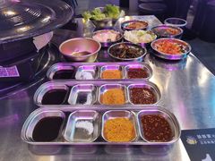 -豚豚家돈돈가韩国锅盖烤肉(新北万达店)