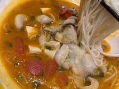 -粉小主·贵州酸汤牛肉粉(南京仙林金鹰店)