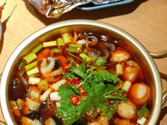 -街角等你.大连海鲜烧烤.经典铁板海鲜串(西安路店)