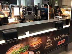 -麦当劳(展览路店)