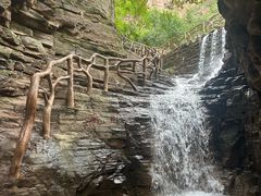 -爱情山风景区