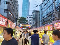 -正宁路小吃夜市