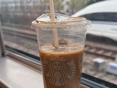 -星巴克(上海虹桥站2A检票口)