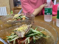 -服务大楼冷面(延大店)