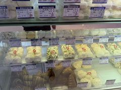 -白玉兰食品甜凤店(合生汇店)
