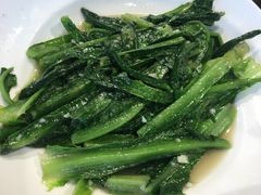 -香山湖家家宴(中山陵店)