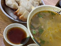 -黄阿姨锅贴大王(万航渡路店)