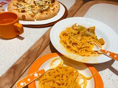 -必胜客(WOW阿罗海店)