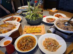 -头上红煨盐鸡·非遗院子餐厅