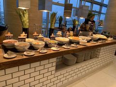 自助调料区-湖景知味西餐厅•自助餐• 轻食(南京金茂威斯汀大酒店)