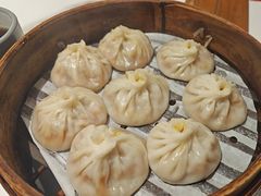 蟹粉鲜肉-馋三尺蟹粉小笼(人民广场店)