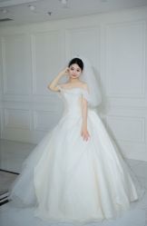 -拉瑞娜LaReine婚纱礼服高级定制