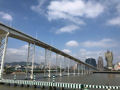 -嘉乐庇总督大桥