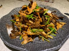 茶树菇鸡腿肉-乾园(天河城店)