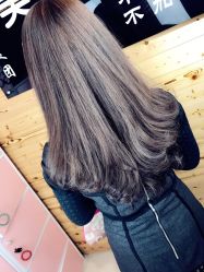 -镁连社·美联社