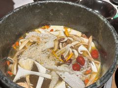 -芸山季·云南山珍菌火锅(人民广场来福士店)