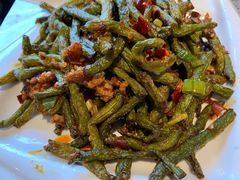 干煸豆角-华盛园卷子王农家菜水库鱼