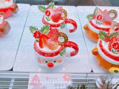 -花花卷卷·鲜食蛋糕(静安久光百货店)