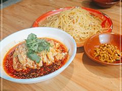 -先启半步颠小酒馆(虹桥龙湖天街店)