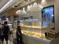 面包甜点陈列柜-奈雪的茶(石厦时代广场店)