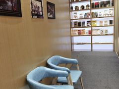 -新华书店(顺峰山公园店)