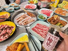 -金滏山·烤肉海鲜火锅自助(襄阳万达店)