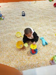 -爱婴室(上海浦建路店)