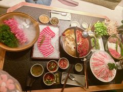 -三出山火锅(南京万象天地店)