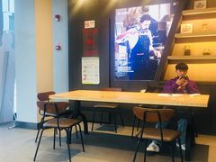 -瑞幸咖啡(杭州绿地中央店)