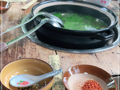 -周老三跷脚牛肉·全牛火锅(非遗传承店)