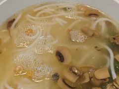 -山那边·米线厨房(华采天地店)
