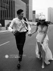 -黑马婚纱摄影